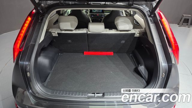 Kia Niro 2023 — photo 26