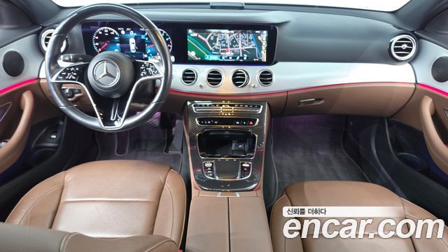 Mercedes-Benz E-Class 2021 — photo 10