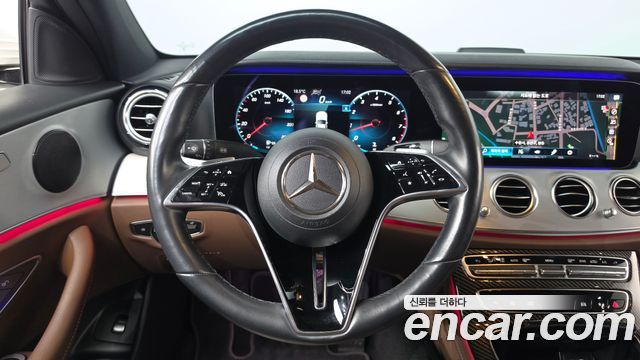 Mercedes-Benz E-Class 2021 — photo 19