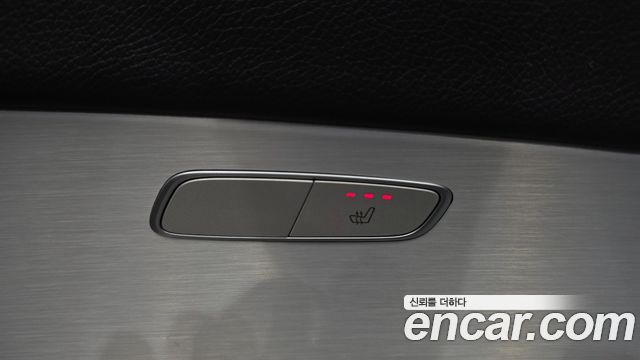 Mercedes-Benz E-Class 2021 — photo 33