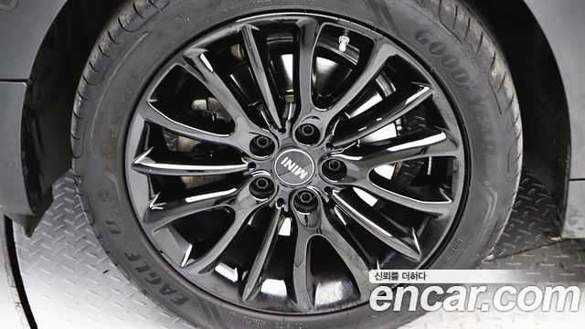 Mini Clubman 2024 — photo 5