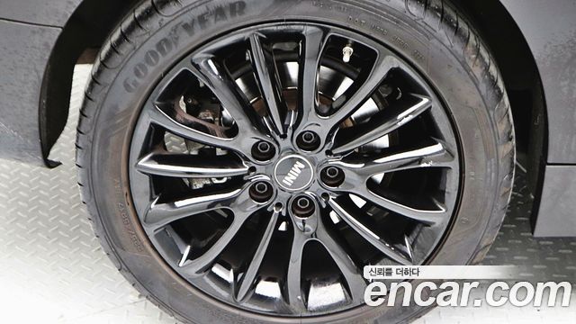 Mini Clubman 2024 — photo 7
