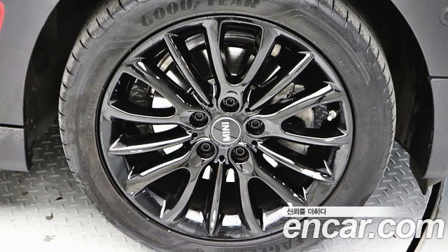 Mini Clubman 2024 — photo 8