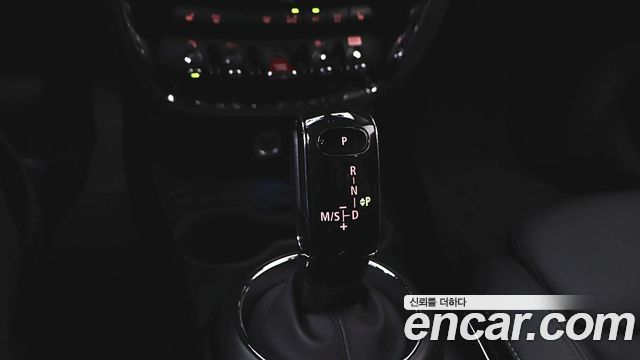 Mini Clubman 2024 — photo 10