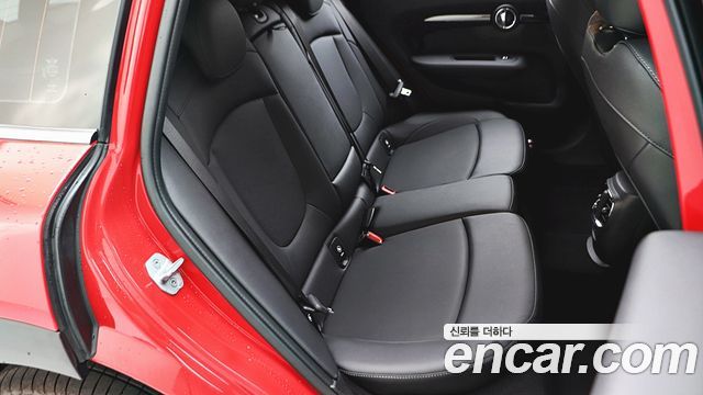 Mini Clubman 2024 — photo 16