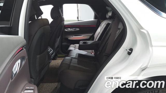 Genesis GV70 2026 — photo 18