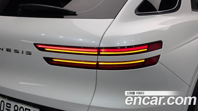 Genesis GV70 2026 — photo 9