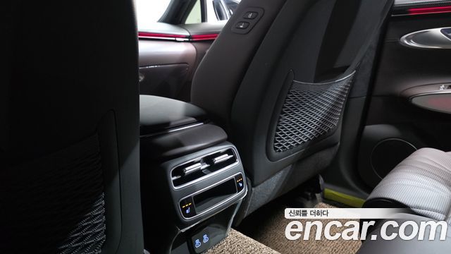 Genesis GV70 2026 — photo 32