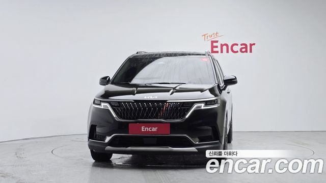 Kia Canival 2023 — photo 3