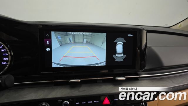 Kia Canival 2023 — photo 15