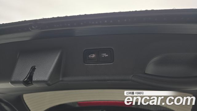 Kia Canival 2023 — photo 20