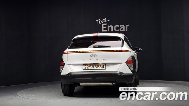 Hyundai Kona 2023 — photo 4
