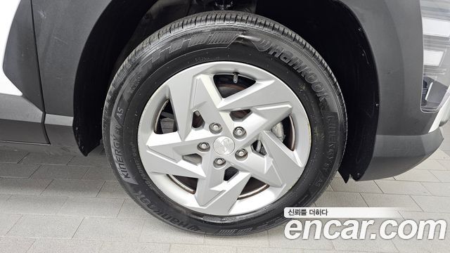 Hyundai Kona 2023 — photo 7