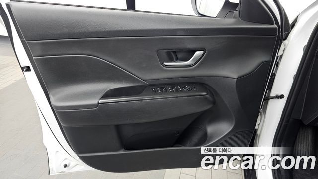 Hyundai Kona 2023 — photo 14