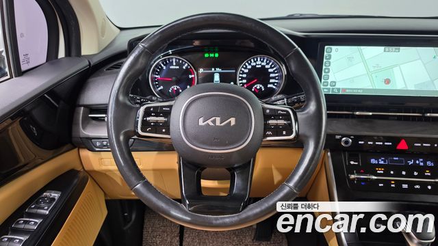 Kia Canival 2022 — photo 12