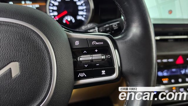 Kia Canival 2022 — photo 14
