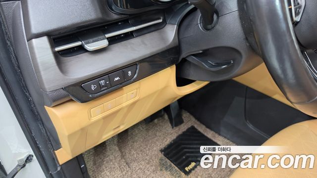 Kia Canival 2022 — photo 16
