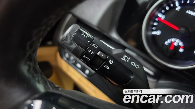 Kia Canival 2022 — photo 20