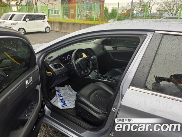 Hyundai Sonata 2016 — photo 11