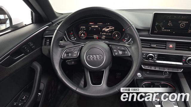 Audi A4 2019 — photo 19
