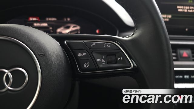 Audi A4 2019 — photo 28