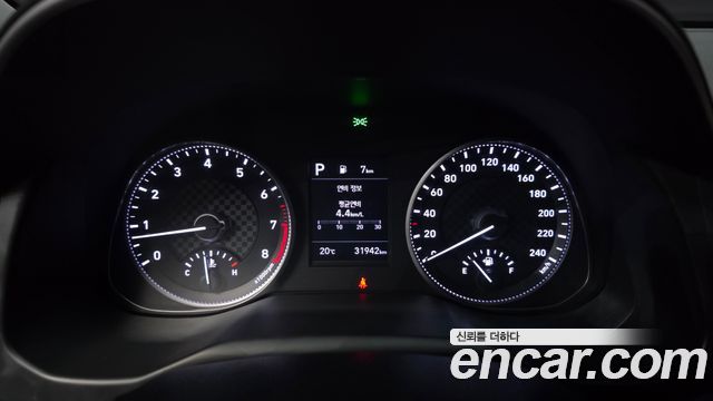 Hyundai AVANTE 2019 — photo 11