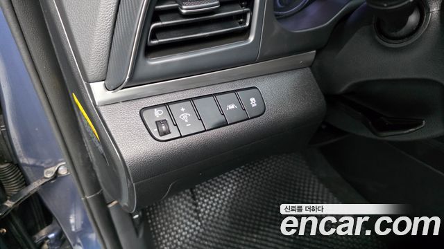 Hyundai AVANTE 2019 — photo 23