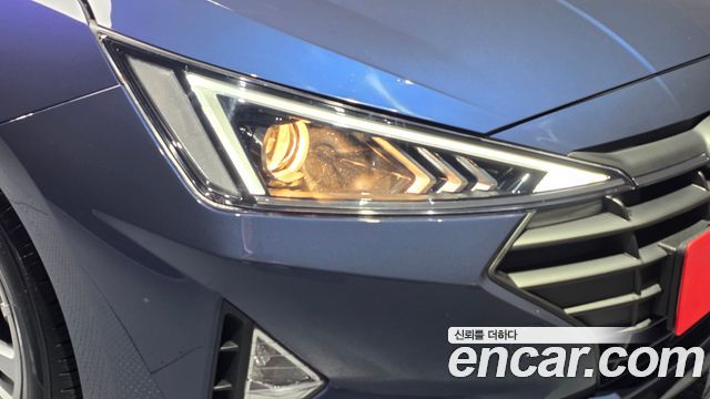 Hyundai AVANTE 2019 — photo 8