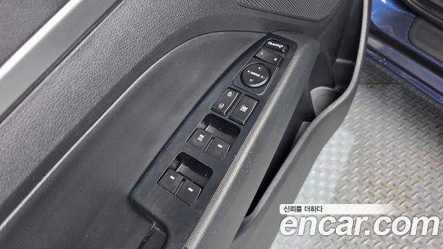 Hyundai AVANTE 2019 — photo 33