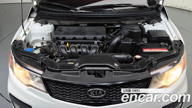 Kia Porte 2012 — photo 6