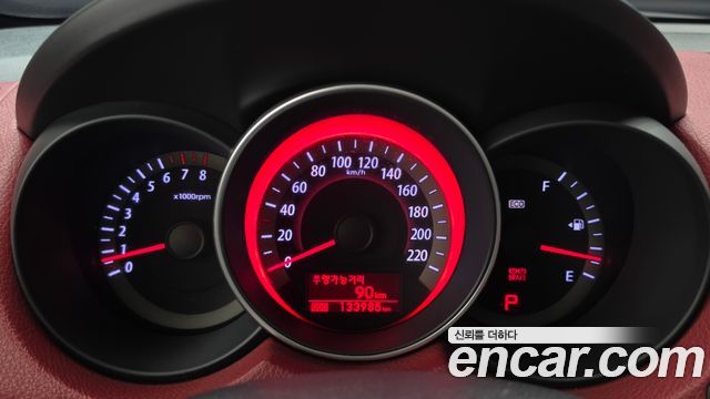 Kia Porte 2012 — photo 11
