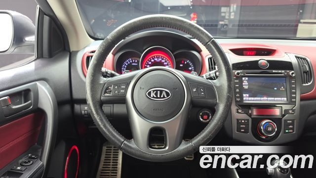 Kia Porte 2012 — photo 19