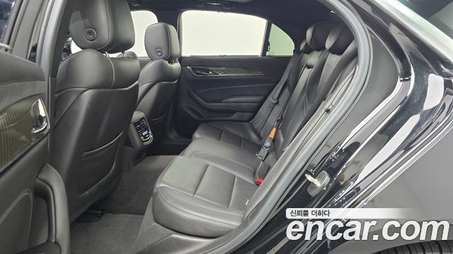 Cadillac CTS 2018 — photo 18
