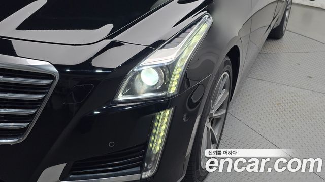 Cadillac CTS 2018 — photo 8