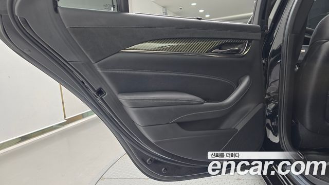 Cadillac CTS 2018 — photo 15