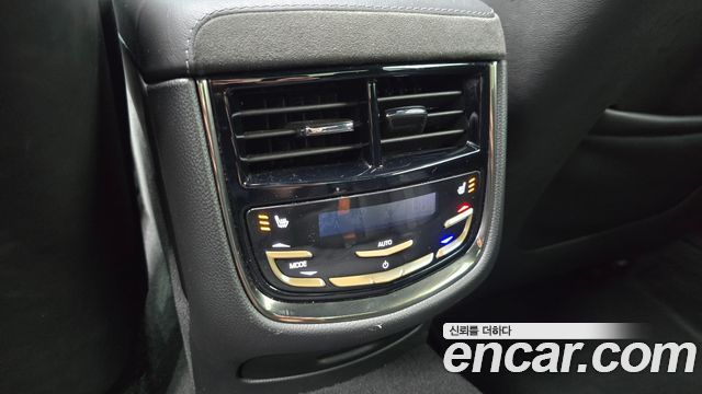 Cadillac CTS 2018 — photo 29