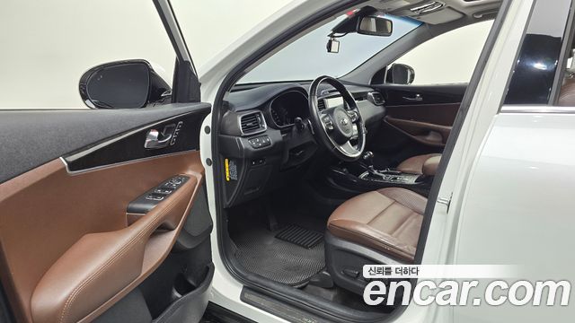 Kia Sorento 2016 — photo 10