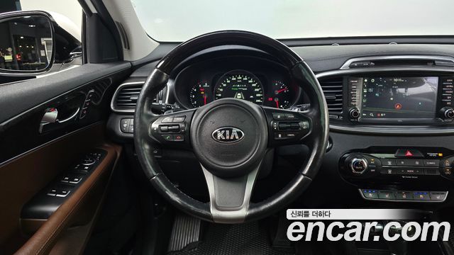 Kia Sorento 2016 — photo 13