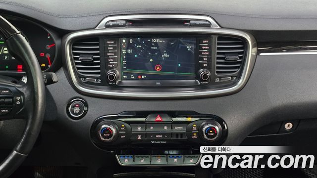 Kia Sorento 2016 — photo 17
