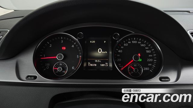 Volkswagen CC 2016 — photo 8