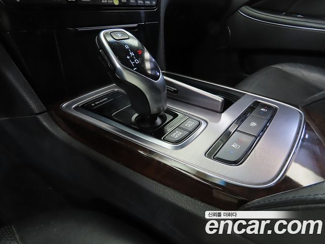 Hyundai Equus 2014 — photo 11