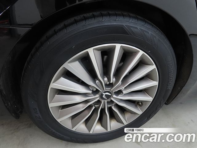 Hyundai Equus 2014 — photo 20