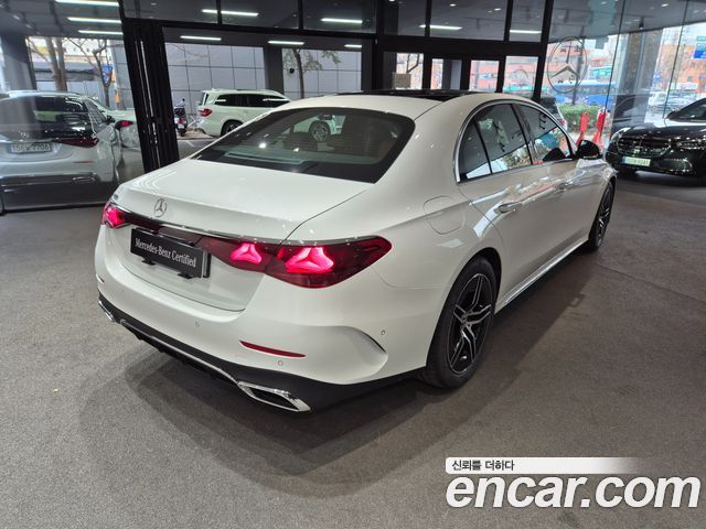 Mercedes-Benz E-Class 2026 — photo 2