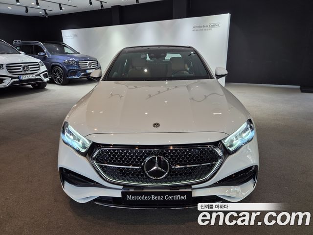Mercedes-Benz E-Class 2026 — photo 3