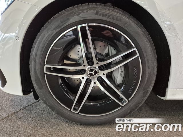 Mercedes-Benz E-Class 2026 — photo 5