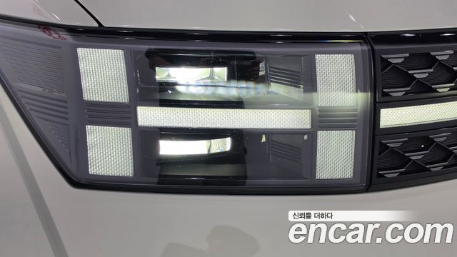 Hyundai Santafe 2024 — photo 8