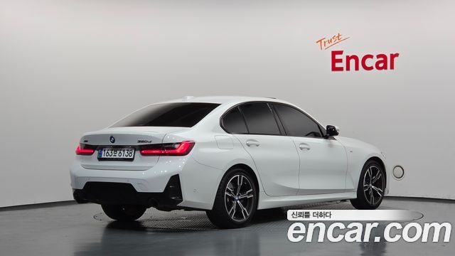 BMW 3-Series 2023 — photo 2