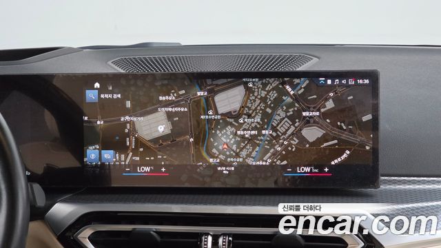 BMW 3-Series 2023 — photo 18