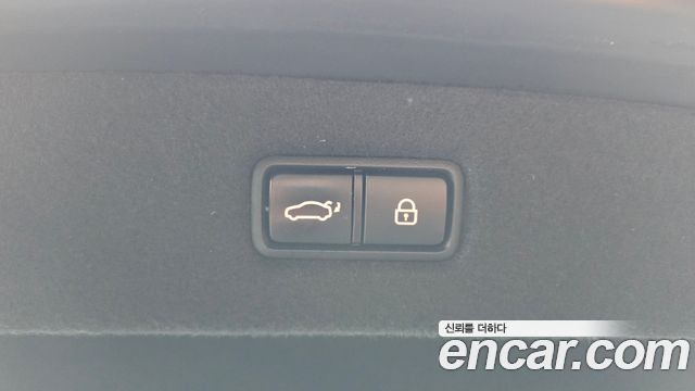 Genesis EQ900 2016 — photo 19