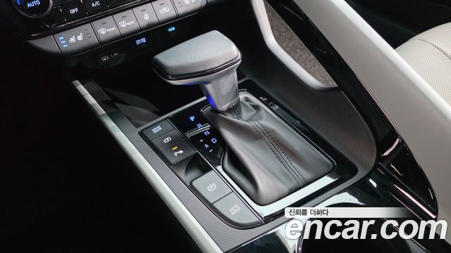 Hyundai AVANTE 2024 — photo 9
